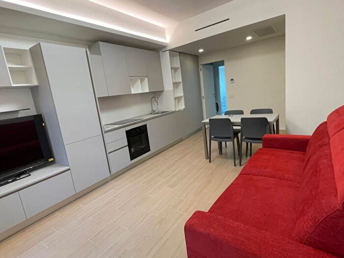Appartamento bilocale in affitto in Via Losanna, Cenisio, Milano