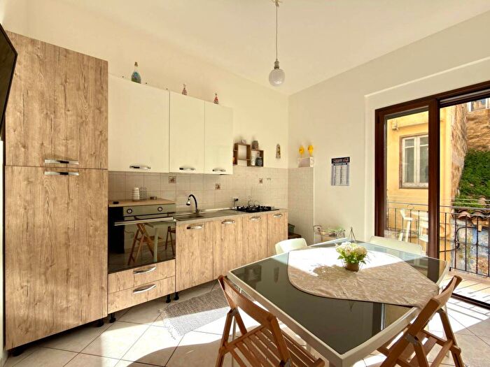 Casa quadrilocale in affitto in Via Malagrinò, Partinico