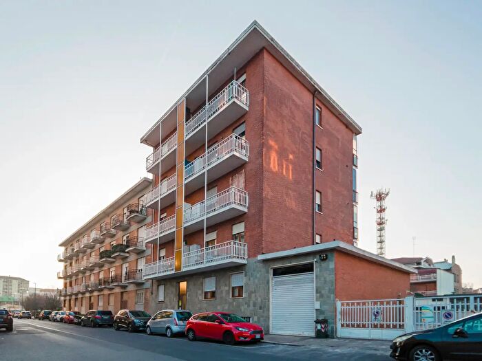 Appartamento trilocale in vendita in Via Giorgio Bellono, Torino