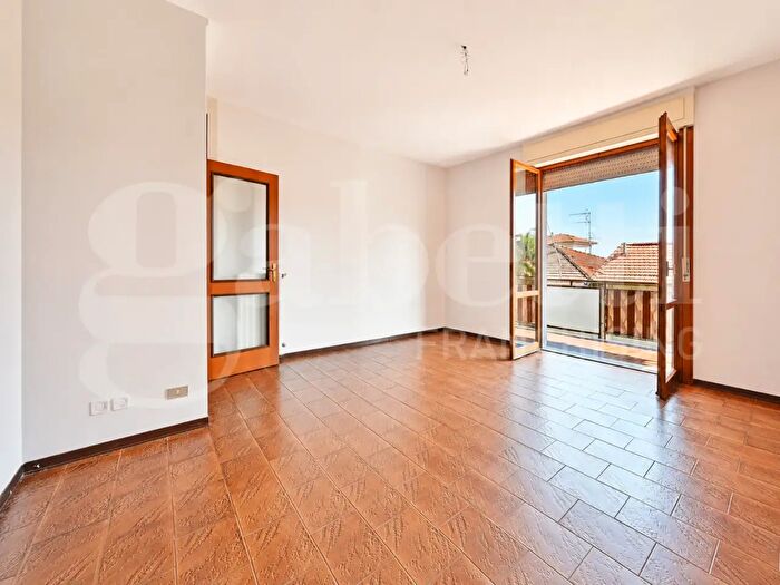 Appartamento quadrilocale in vendita in Via San Francesco, Taggia