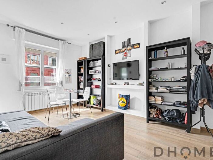 Appartamento bilocale in affitto in Via Vespri Siciliani Milano MI Italia, Giambellino, Milano