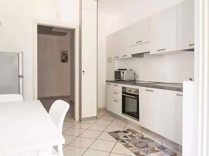 Appartamento trilocale in affitto in Via Alessandro Paoli, Melchiorre Gioia, Milano