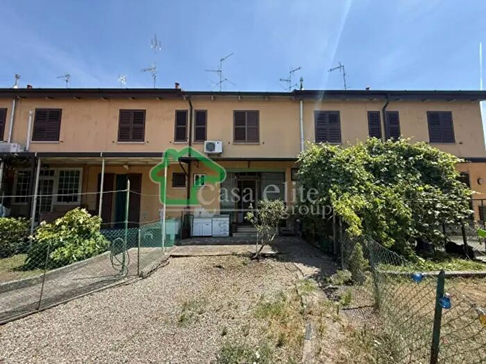 Casa trilocale in vendita in Via Brunetti, Lodi