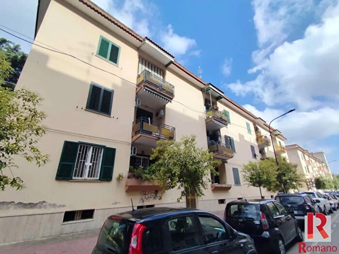 Appartamento trilocale in vendita in Via Pierantoni, Santa Maria Capua Vetere