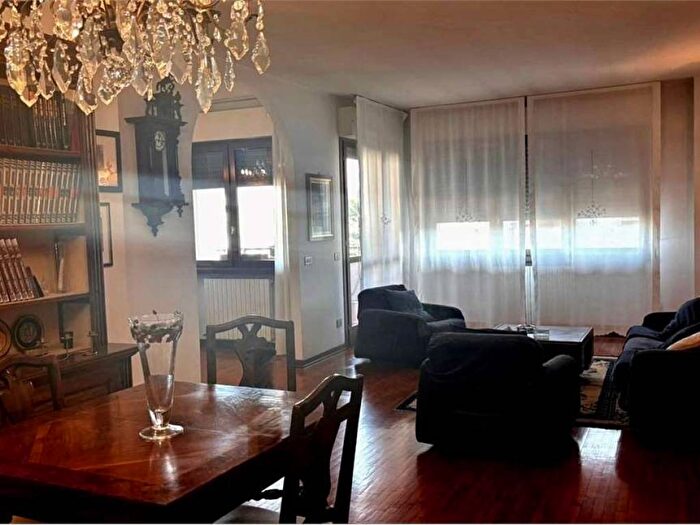 Appartamento trilocale in affitto in Centro, Colorno