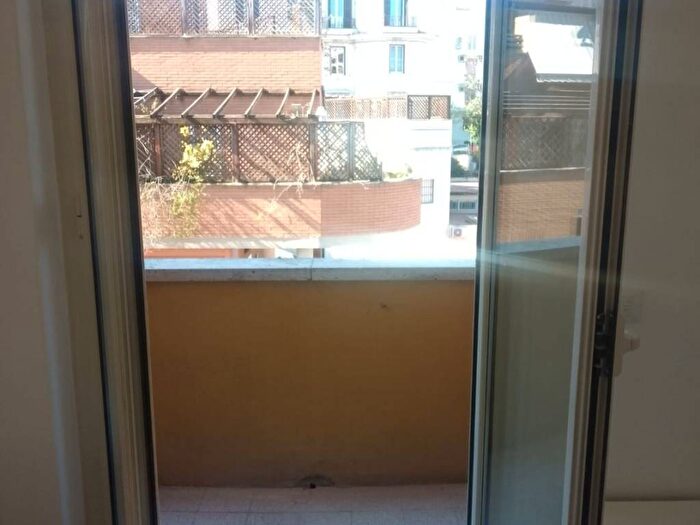 Appartamento trilocale in affitto in Via Benadir, Africano Villa Chigi, Roma