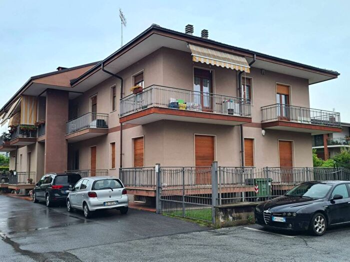 Appartamento quadrilocale in affitto in Centro, Caraglio