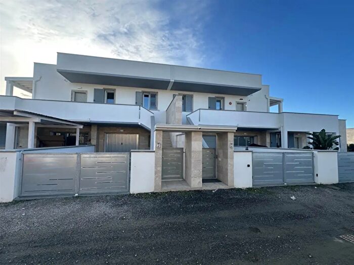 Case in Vendita e in Affitto - 3