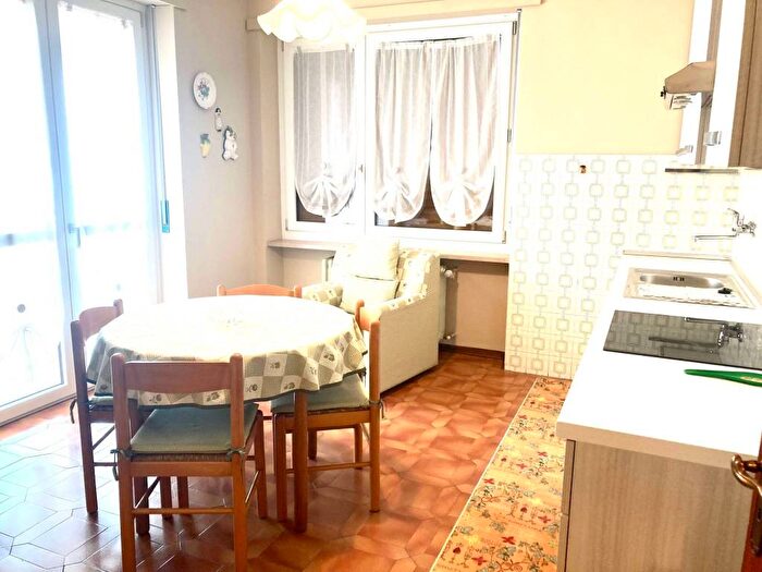 Appartamento trilocale in affitto in Via Pralormo, Centro, Poirino