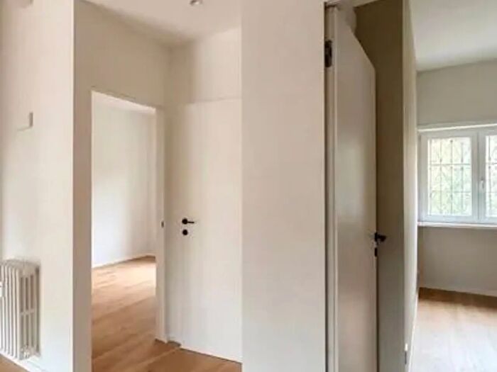 Appartamento trilocale in vendita in Via della Senna, Milano