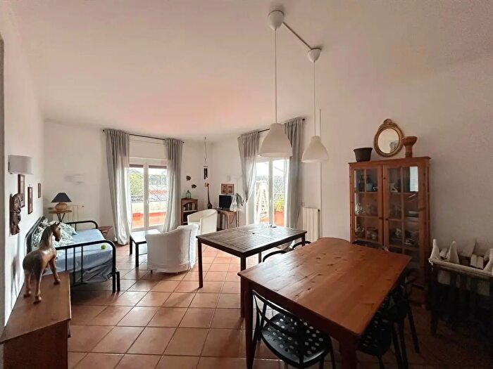 Appartamento con 5 locali in vendita in Via delle Orchidee, Anzio