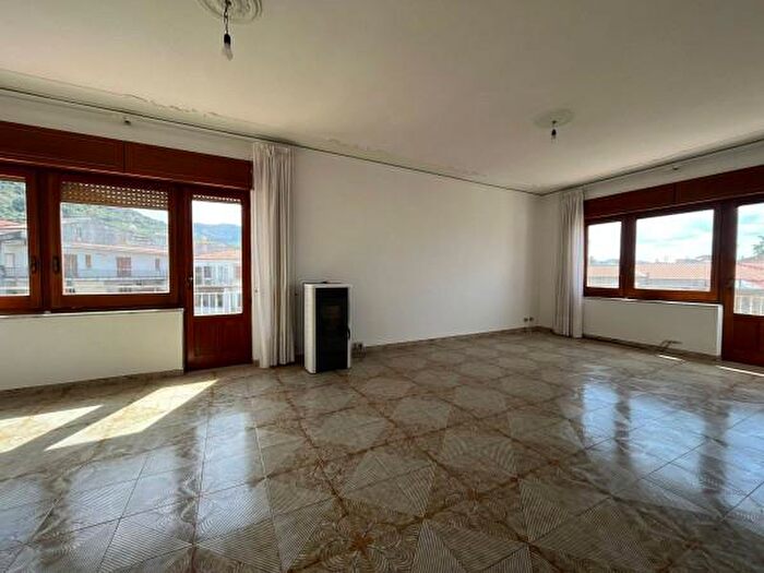 Appartamento quadrilocale in vendita in Contrada Piscittina, Capo DOrlando