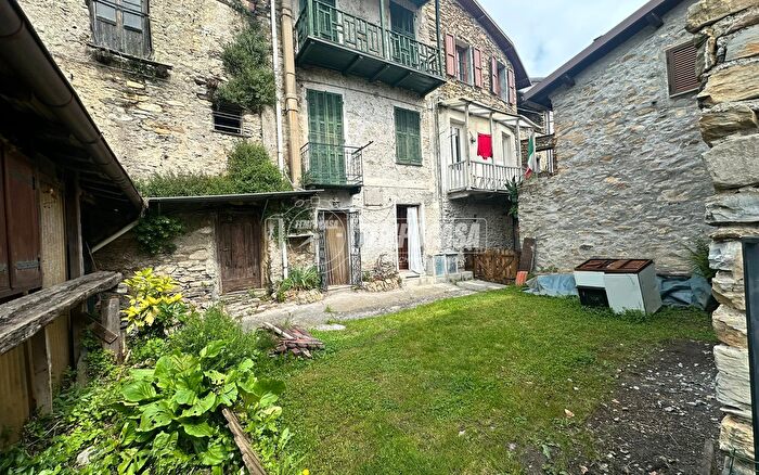 Casa con 5 locali in vendita in Via San Tommaso, Molini Di Triora