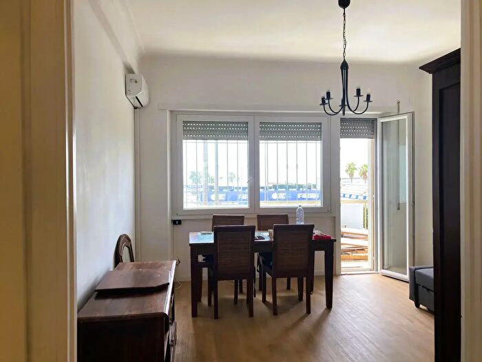 Appartamento bilocale in affitto in Via delle Quinqueremi, Roma