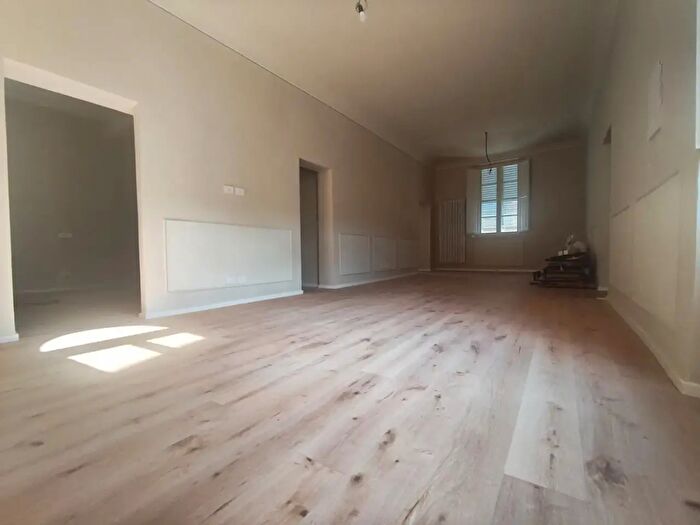 Appartamento con 6 locali in vendita in Santa Giustina, Lucca