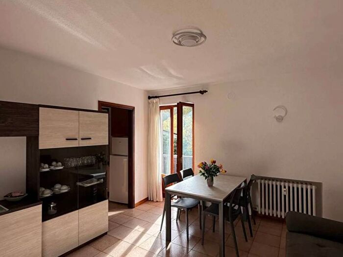 Appartamento trilocale in affitto in Strada Larzey Entrèves, Centro, Courmayeur