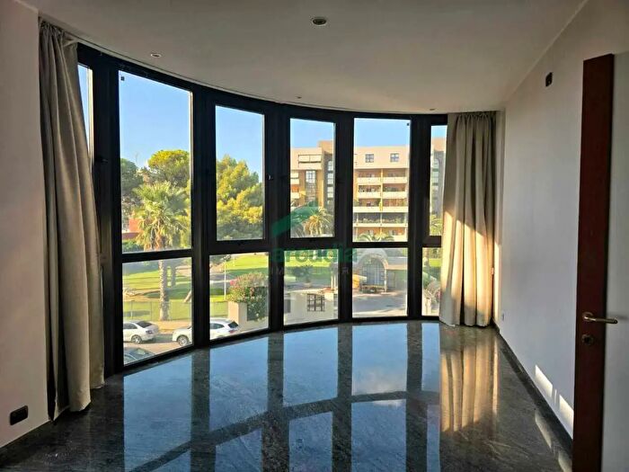 Appartamento bilocale in affitto in Via Alberotanza, Bari