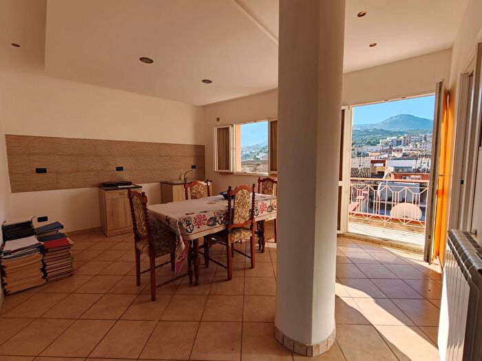 Casa con 10 locali in vendita in Via Ganguzza, Termini Imerese