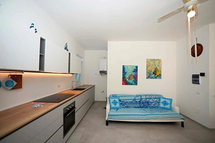 Appartamento monolocale in affitto in Via Marco Polo, Loreto