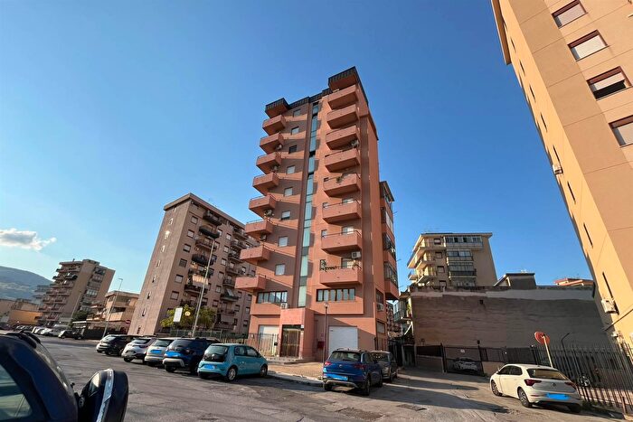 Appartamento quadrilocale in vendita in Via Beato Angelico, Palermo
