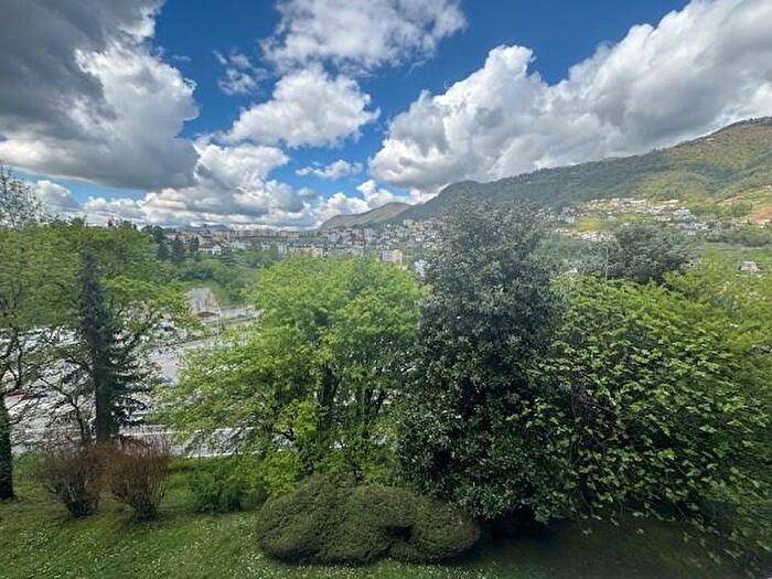 Appartamento quadrilocale in vendita in Como