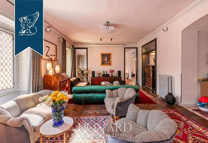 Appartamento trilocale in vendita in Milano