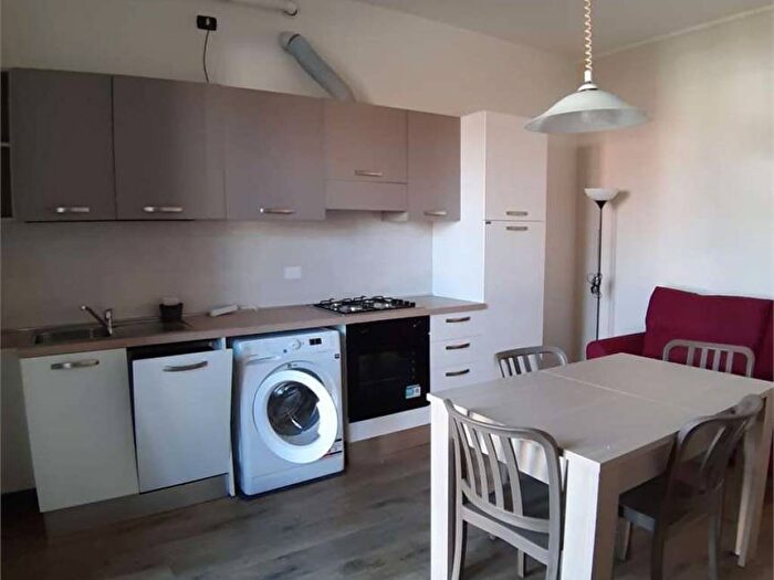 Appartamento trilocale in affitto in Via Costantino Porta, Centro Stazione, Novara