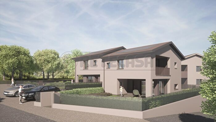 Casa con 9 locali in vendita in Via Rovereto, Isola Vicentina