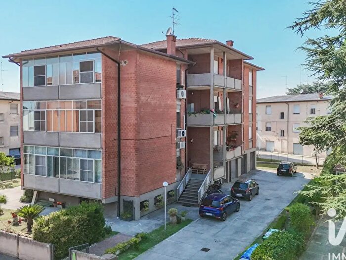 Appartamento trilocale in vendita in Via Liberia, Portomaggiore