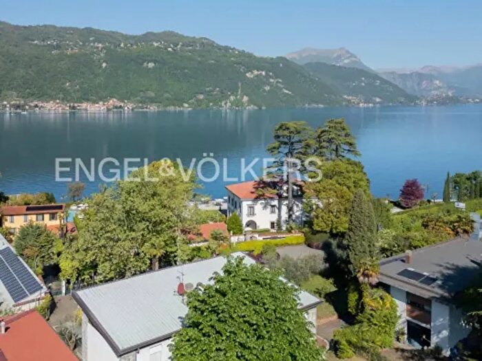Casa bilocale in vendita in Via Statale, Mandello Del Lario
