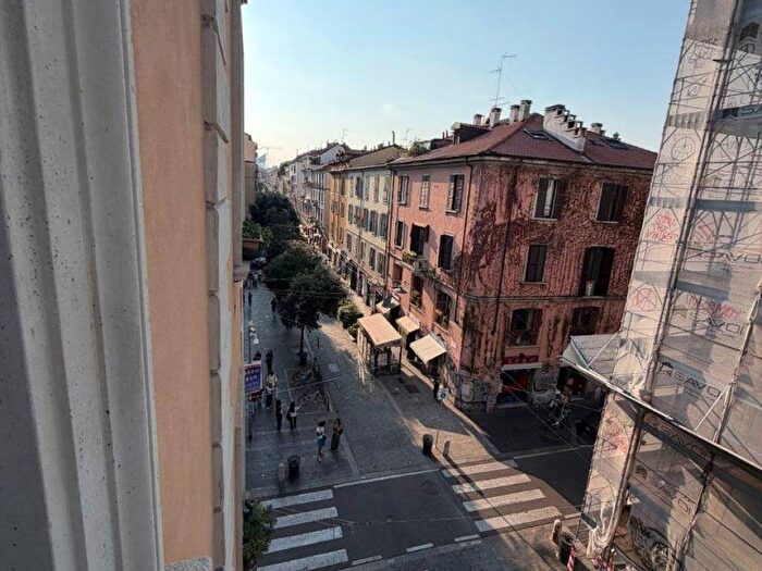 Appartamento trilocale in vendita in Via Giovanni Battista Niccolini, Paolo Sarpi, Milano