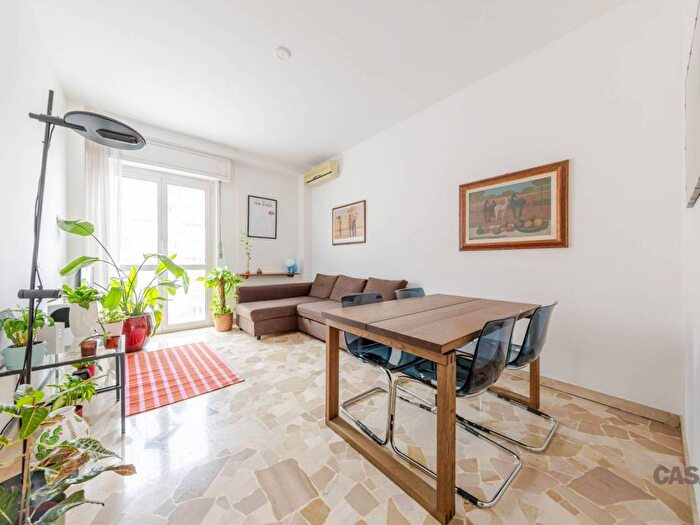Appartamento bilocale in affitto in Via Negroli, Argonne Corsica, Milano