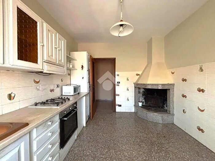 Appartamento trilocale in vendita in Via G Puccini, Pineto