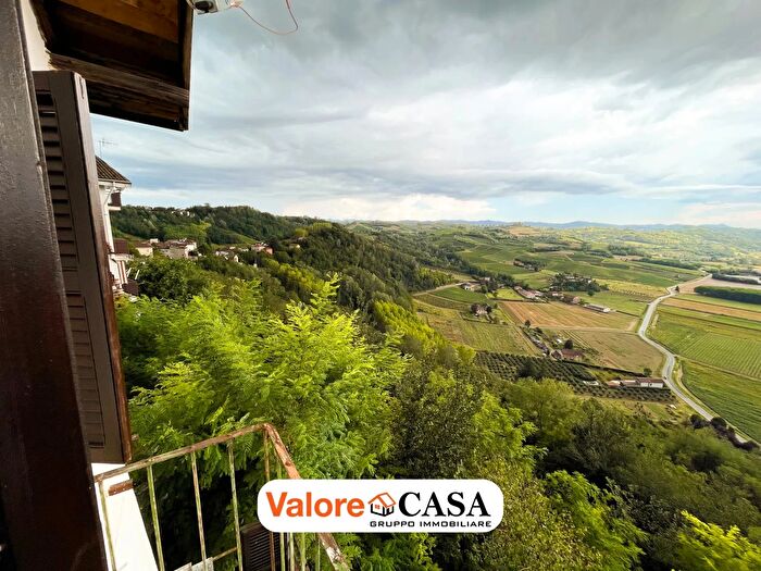 Casa trilocale in vendita in Orsara Bormida