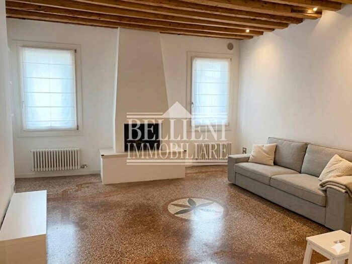 Appartamento trilocale in affitto in Borgo Santa Lucia, Viale Trieste Villaggio dei Fiori, Vicenza