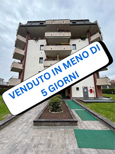 Appartamento trilocale in vendita in Via Antonio Gramsci, Rozzano