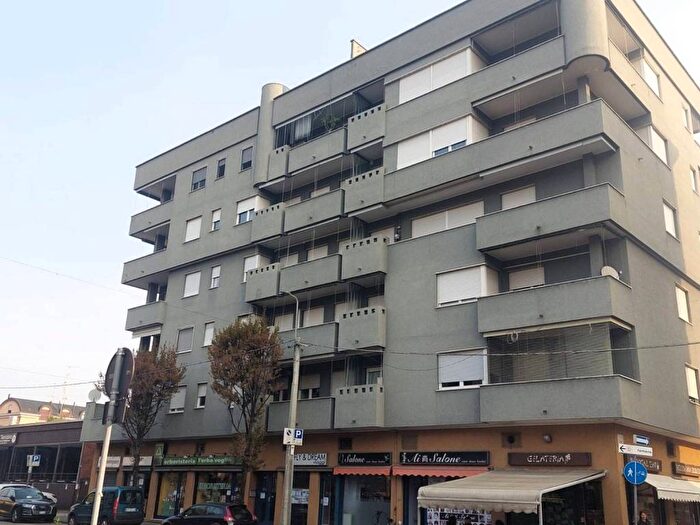 Appartamento trilocale in affitto in Viale Lombardia, Castellanza