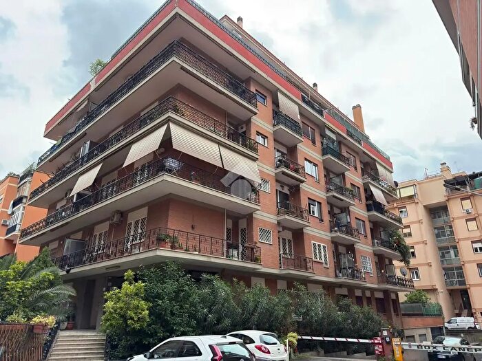 Appartamento bilocale in vendita in Via Giuseppe Canepa, Roma