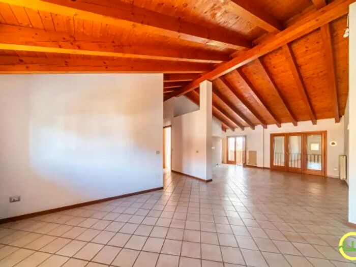 Appartamento con 6 locali in vendita in Via Ermes di Colloredo, Rivignano Teor