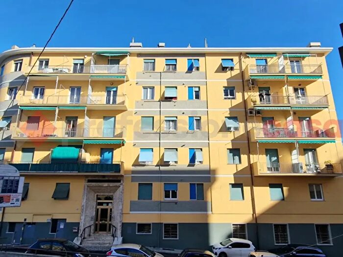Appartamento con 5 locali in vendita in Via Scribanti, Genova