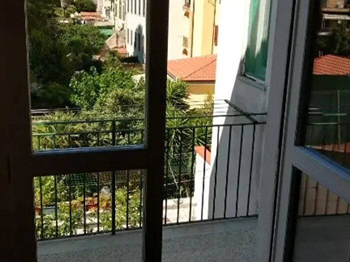 Appartamento trilocale in affitto in Pisa