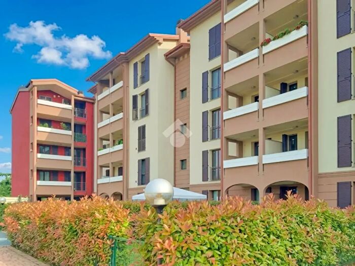 Appartamento bilocale in vendita in Via Pola, Cassano D'Adda