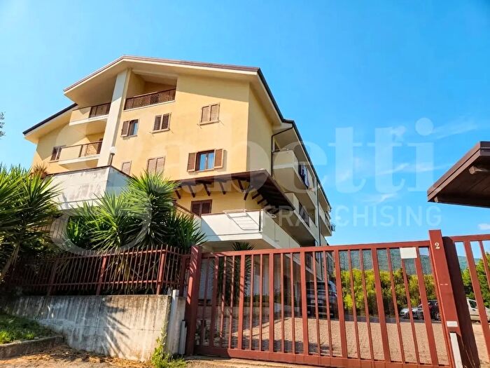 Appartamento quadrilocale in vendita in Via Caduti delle Foibe, Marano Principato