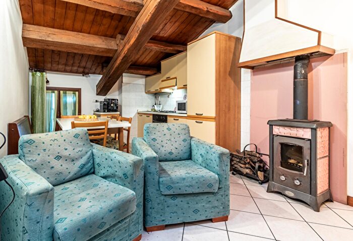 Appartamento bilocale in vendita in Via della Pace, Casalfiumanese