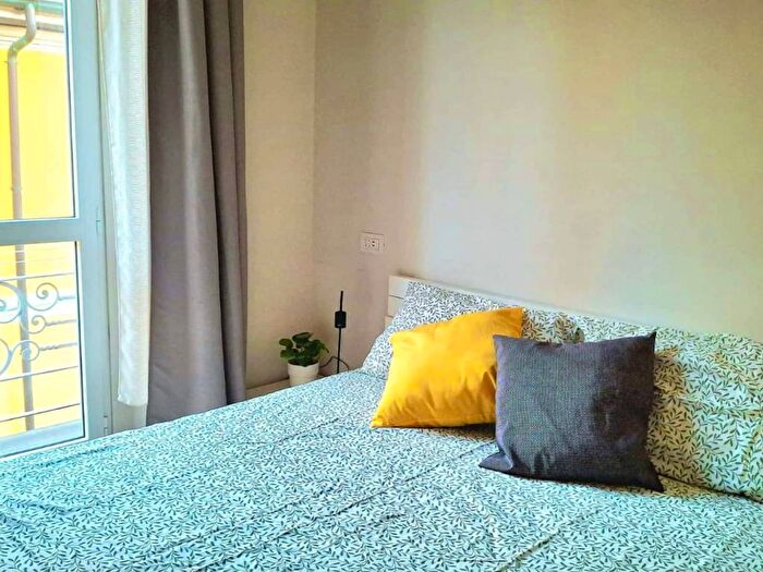 Appartamento trilocale in affitto in Via Arnolfo di Cambio, Paolo Sarpi, Milano