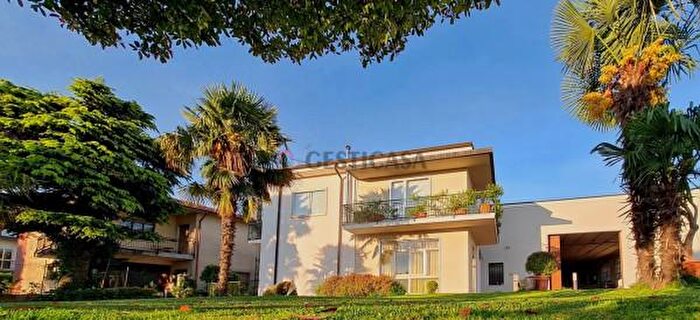 Casa con 5 locali in vendita in Via Padana, Pressana