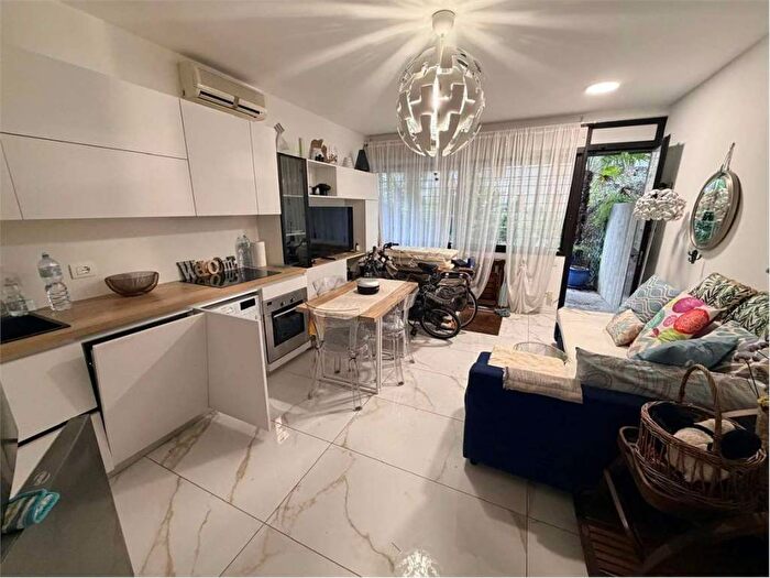 Appartamento trilocale in affitto in Viale Luigi Cadorna, Milano Marittima, Cervia