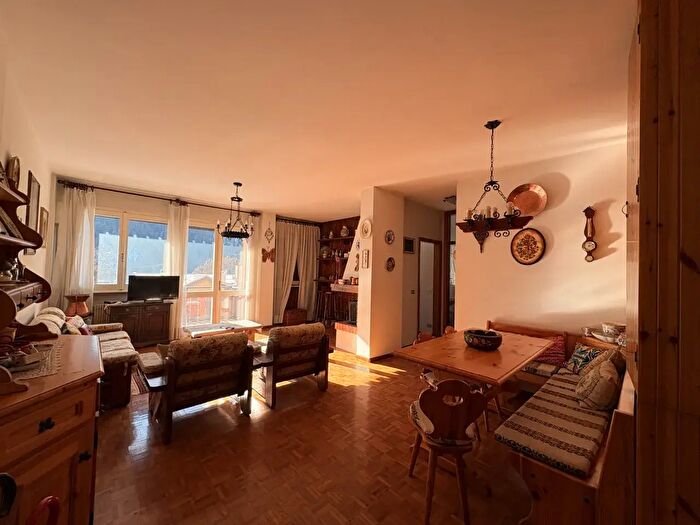 Appartamento trilocale in vendita in Via Venezia, Auronzo Di Cadore
