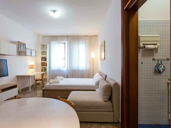 Appartamento monolocale in affitto in Via Egadi, Milano