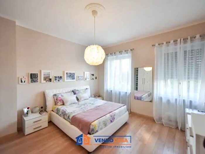 Appartamento trilocale in vendita in Via Novara, San Mauro Torinese